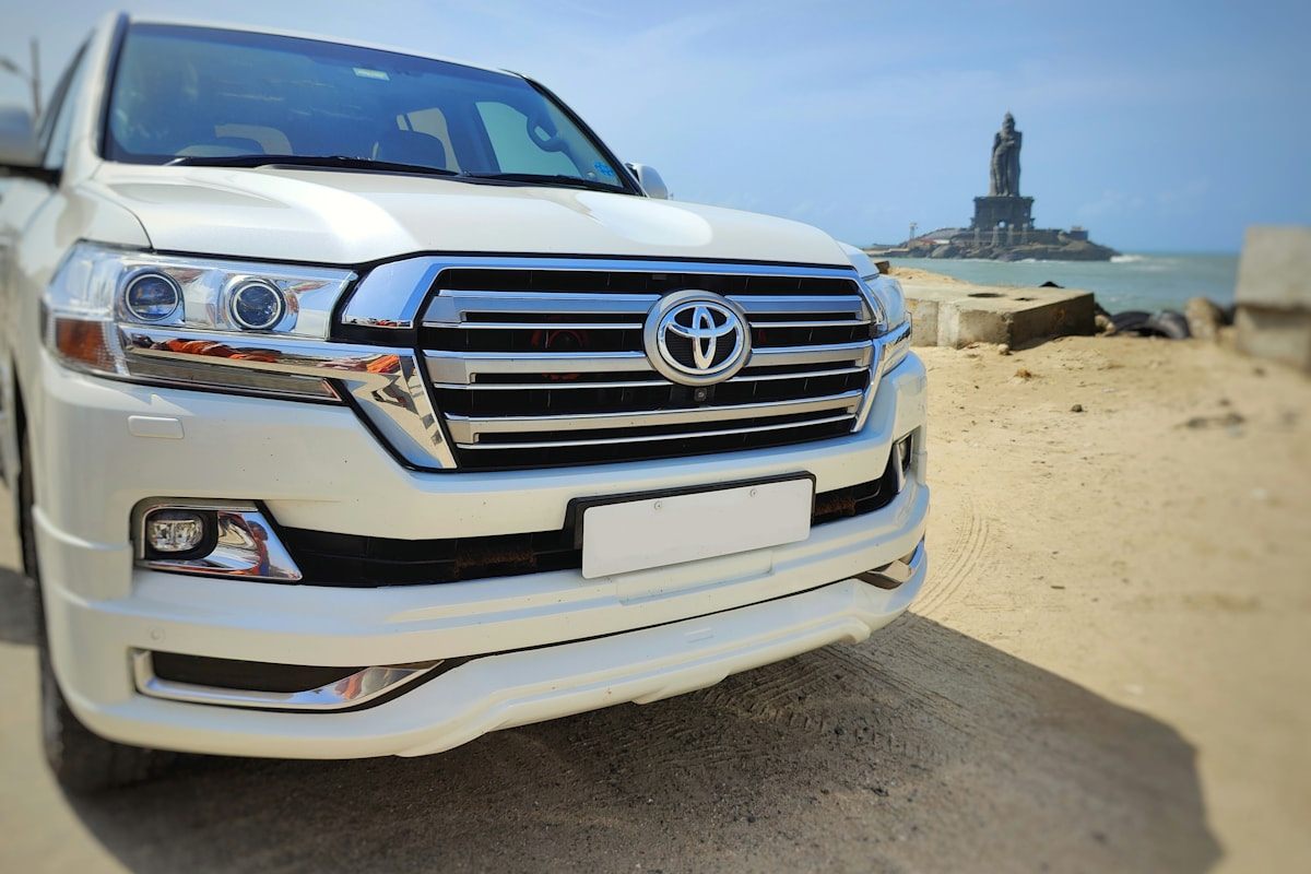 White Toyota Land Cruiser